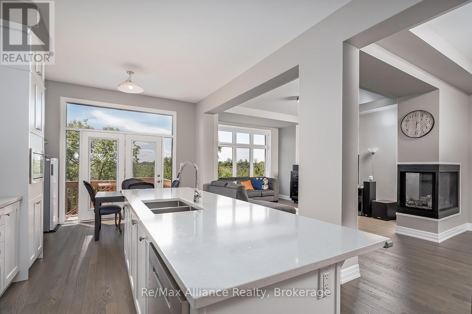 3291 Harasym Trail, Oakville, Ontario  L6M 5N6 - Photo 12 - W13235508