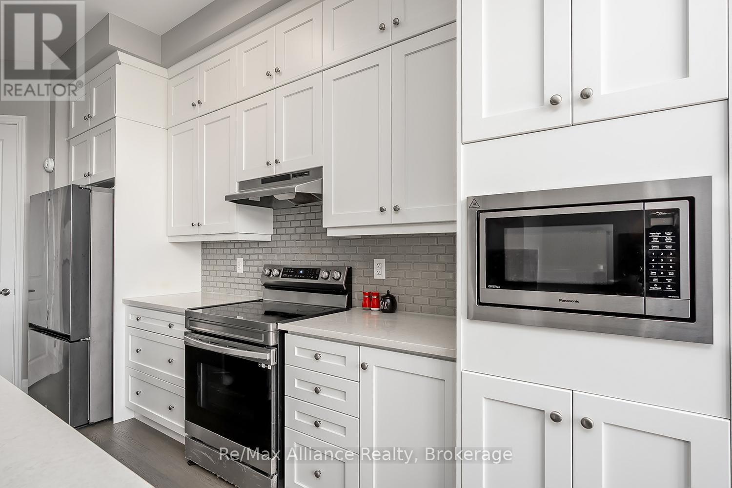 3291 Harasym Trail, Oakville, Ontario  L6M 5N6 - Photo 16 - W13235508