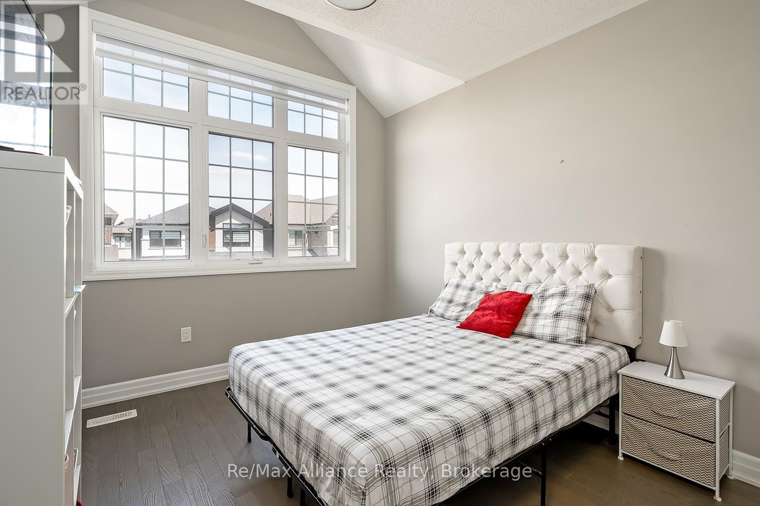 3291 Harasym Trail, Oakville, Ontario  L6M 5N6 - Photo 35 - W13235508