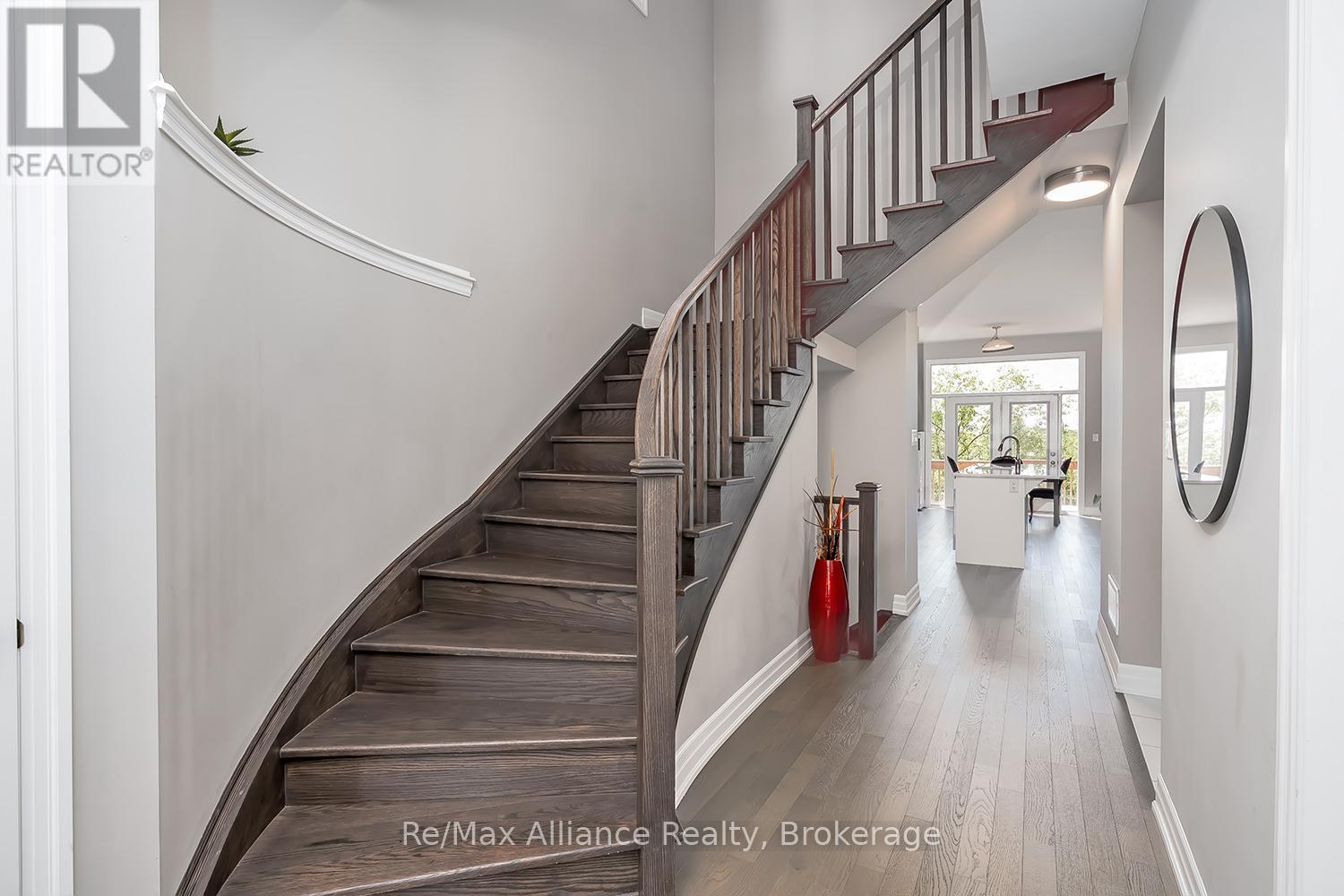 3291 Harasym Trail, Oakville, Ontario  L6M 5N6 - Photo 4 - W13235508
