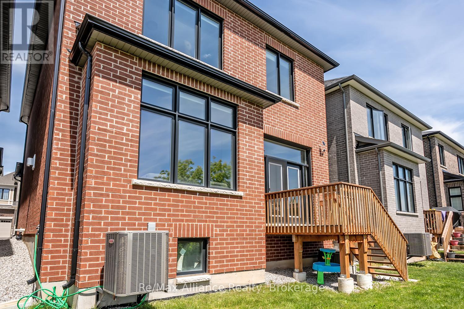 3291 Harasym Trail, Oakville, Ontario  L6M 5N6 - Photo 46 - W13235508