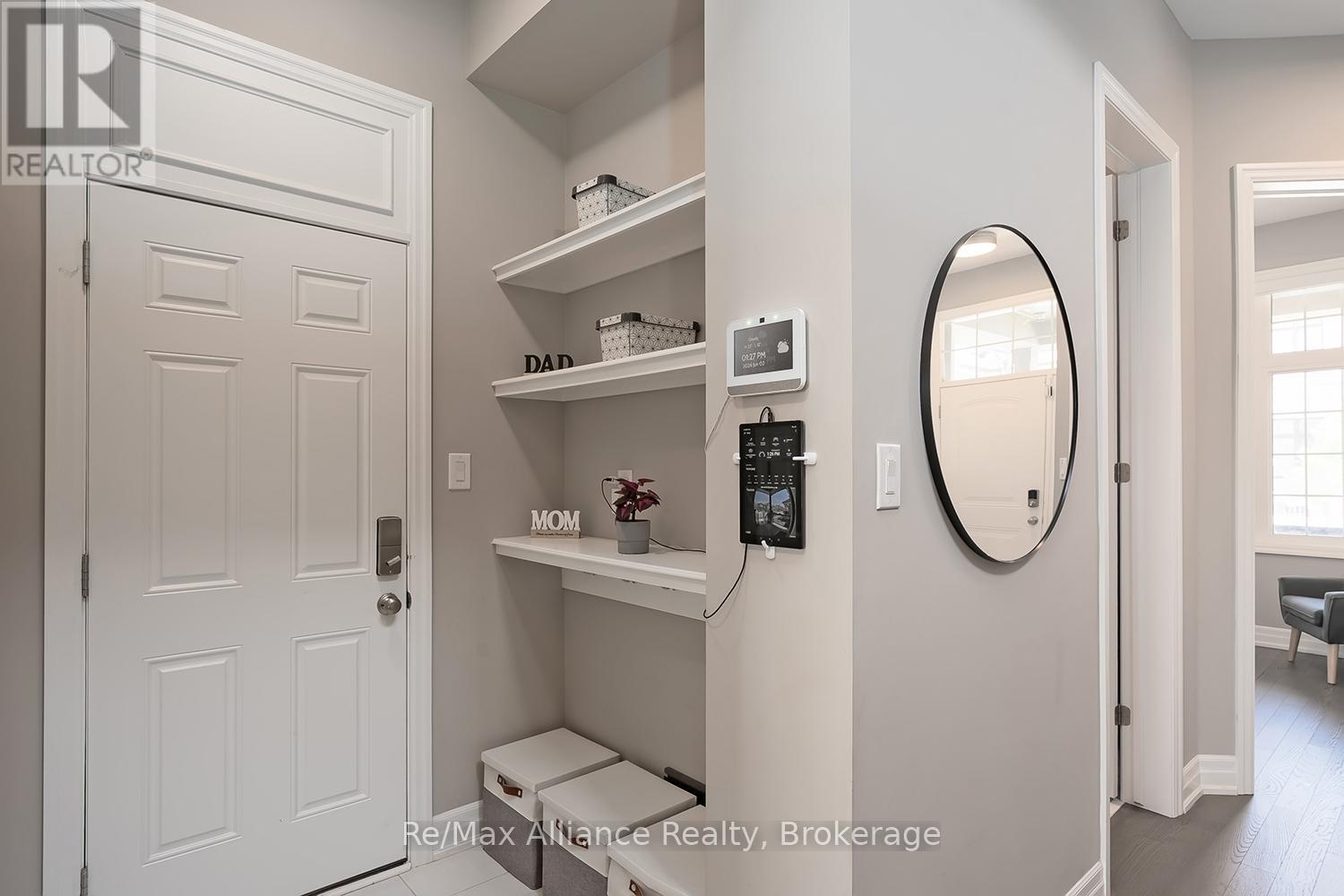 3291 Harasym Trail, Oakville, Ontario  L6M 5N6 - Photo 6 - W13235508