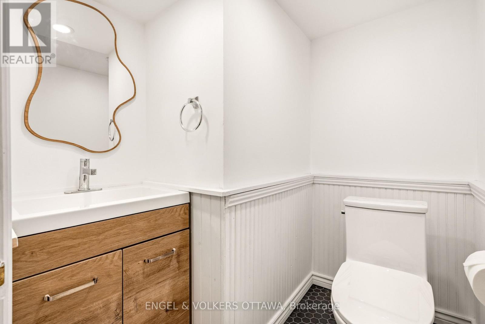 392 Piccadilly Avenue N, Ottawa, Ontario K1Y 0H4 - Photo 37 - X13235350