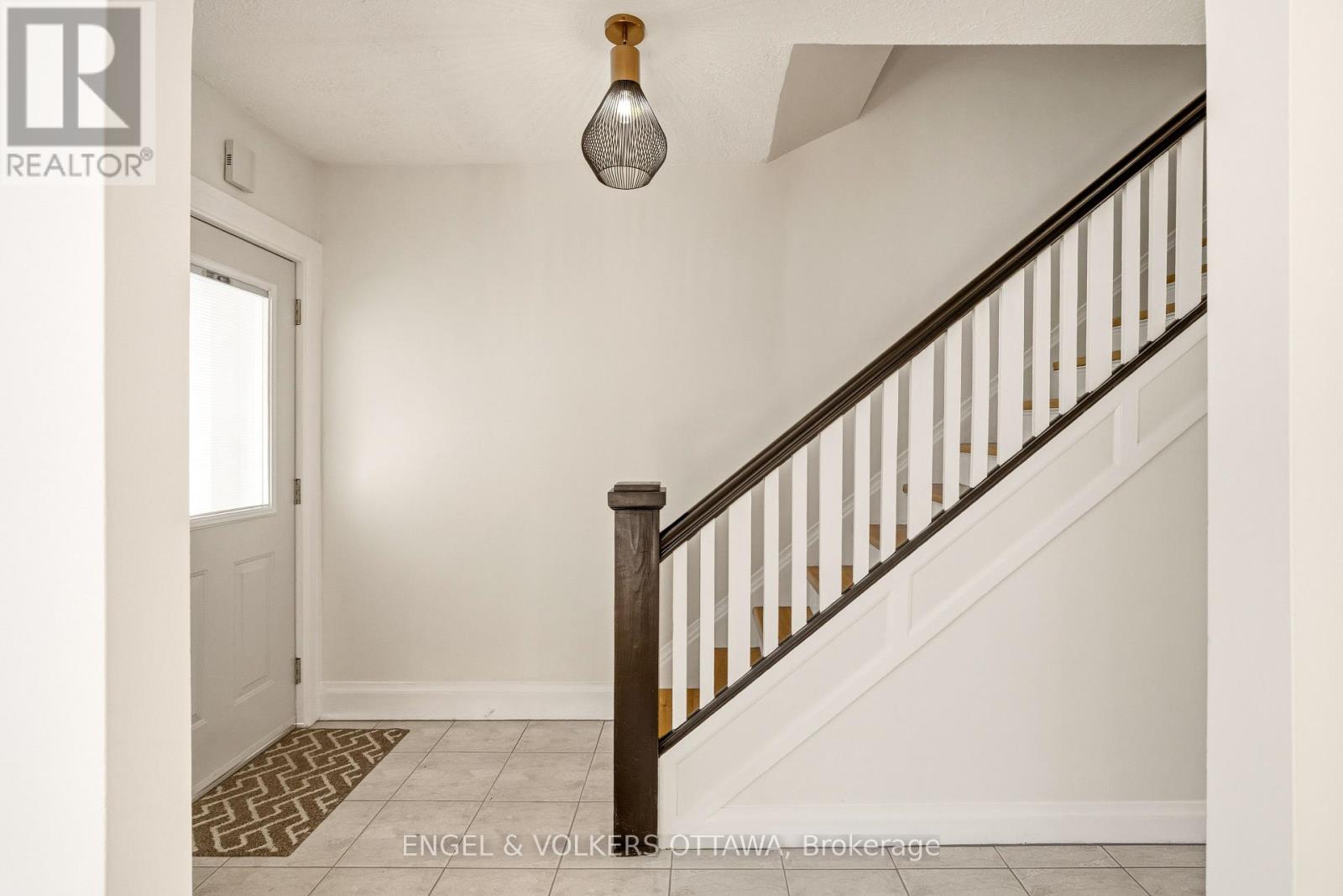 392 Piccadilly Avenue N, Ottawa, Ontario K1Y 0H4 - Photo 6 - X13235350