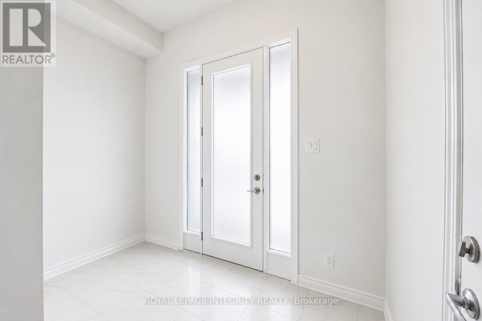 36 Jargeau Road, Ottawa, Ontario  K1W 0S7 - Photo 2 - X13235422