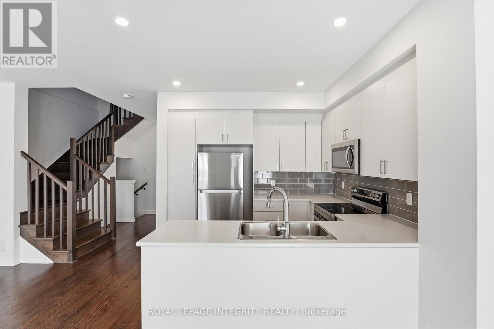 36 Jargeau Road, Ottawa, Ontario  K1W 0S7 - Photo 4 - X13235422