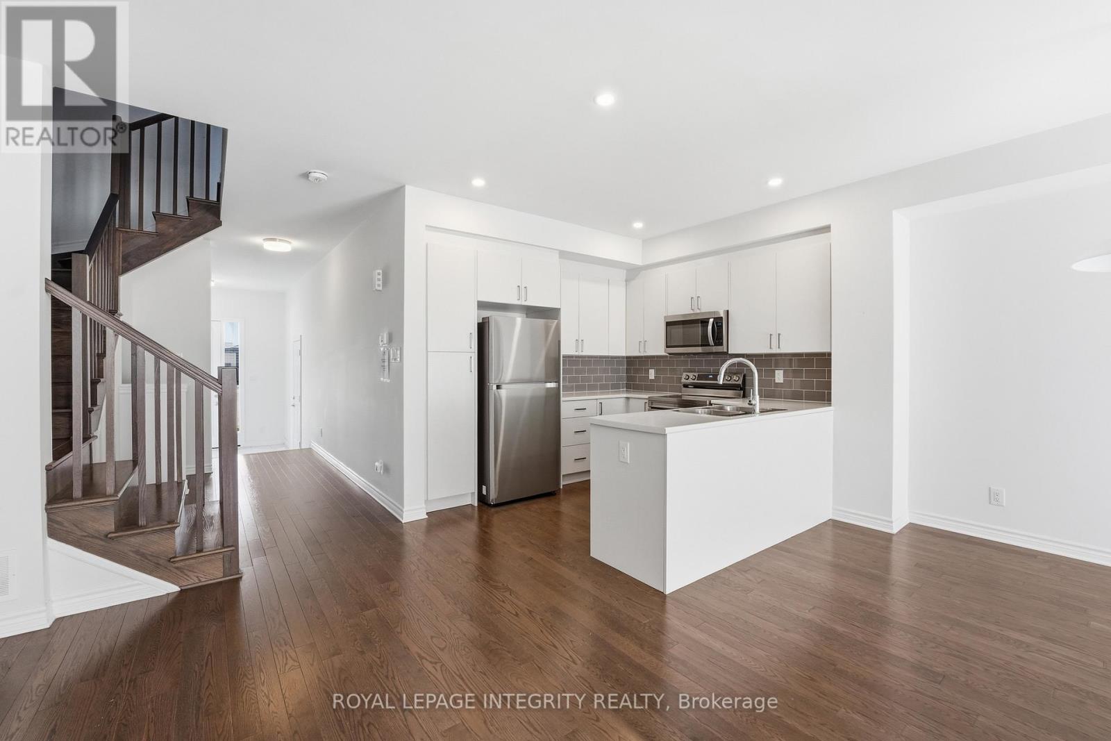 36 Jargeau Road, Ottawa, Ontario  K1W 0S7 - Photo 5 - X13235422