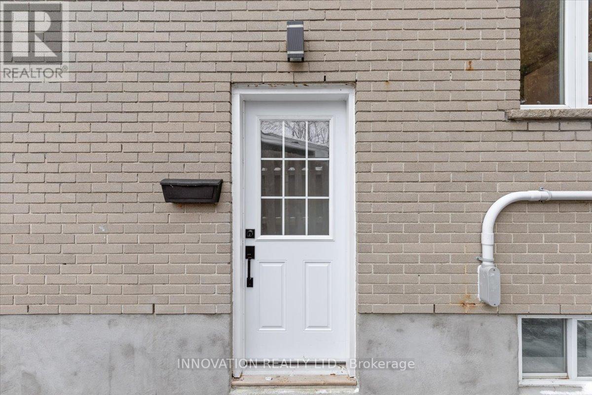 925 Elsett Street, Ottawa, Ontario K1G 2S7 - Photo 2 - X13235442