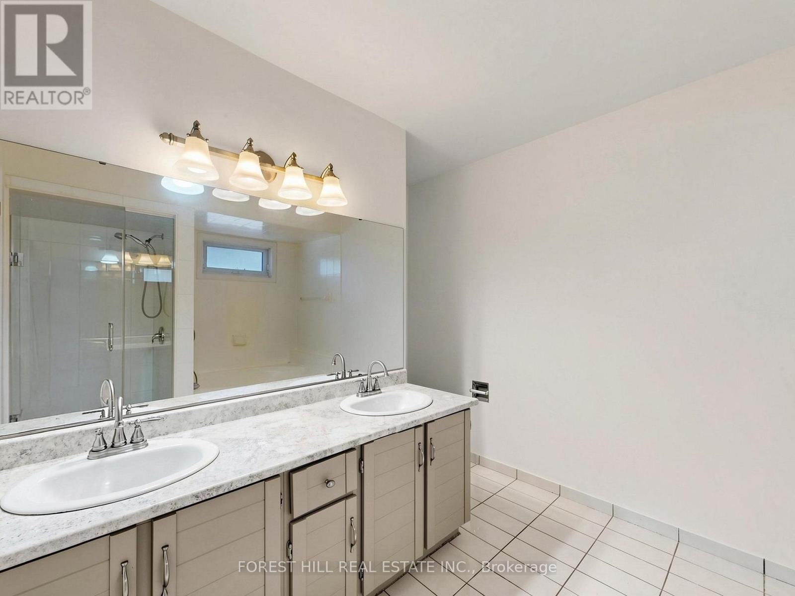 54 Pennock Crescent, Markham, Ontario  L3R 3M4 - Photo 23 - N13224062