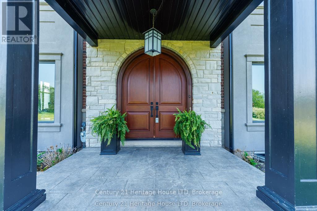 12679 Niagara Parkway, Niagara Falls, Ontario  L2E 6S6 - Photo 7 - X13235278