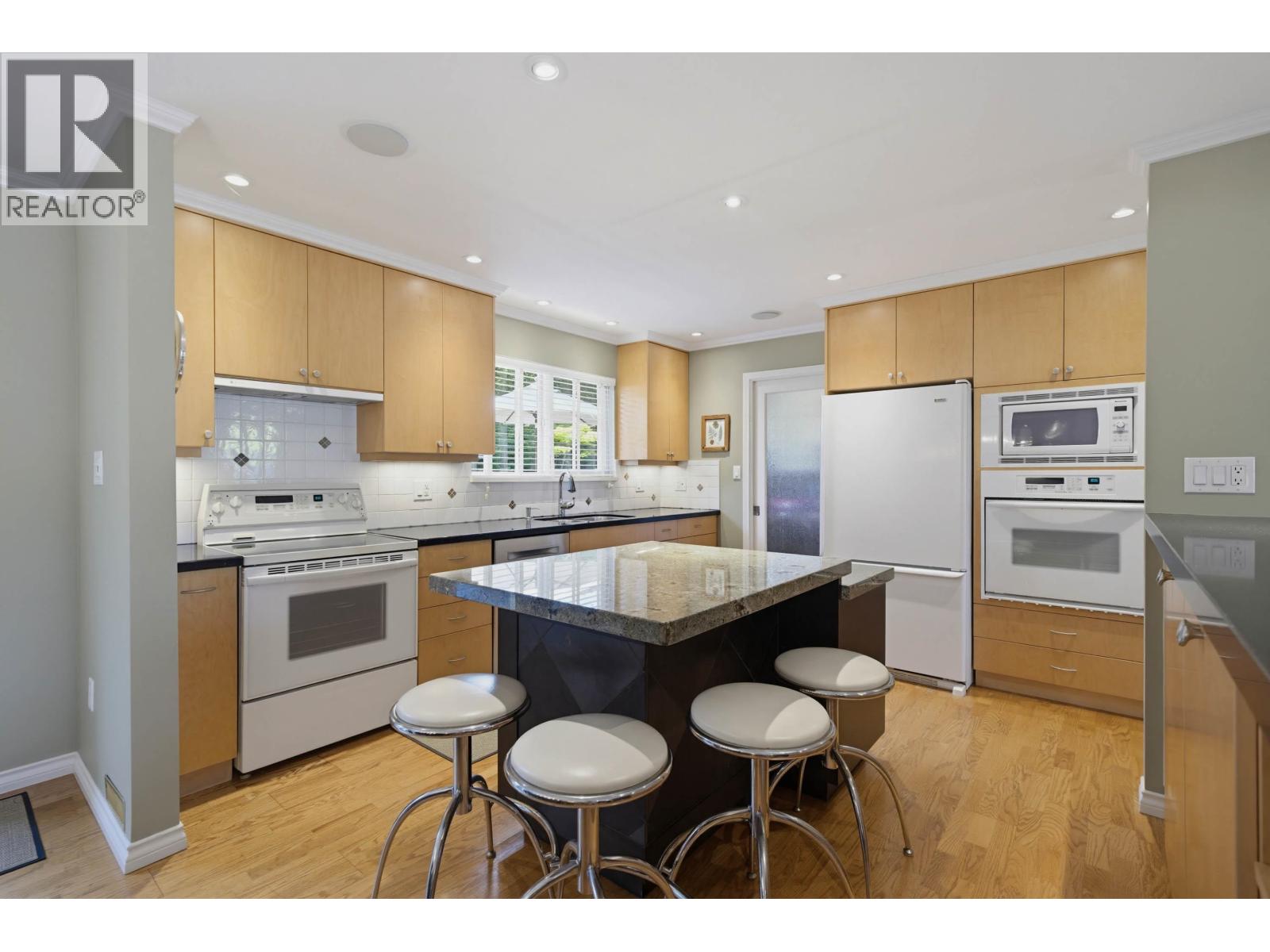 5558 49 Avenue, Delta, British Columbia  V4K 3N8 - Photo 11 - R3131306