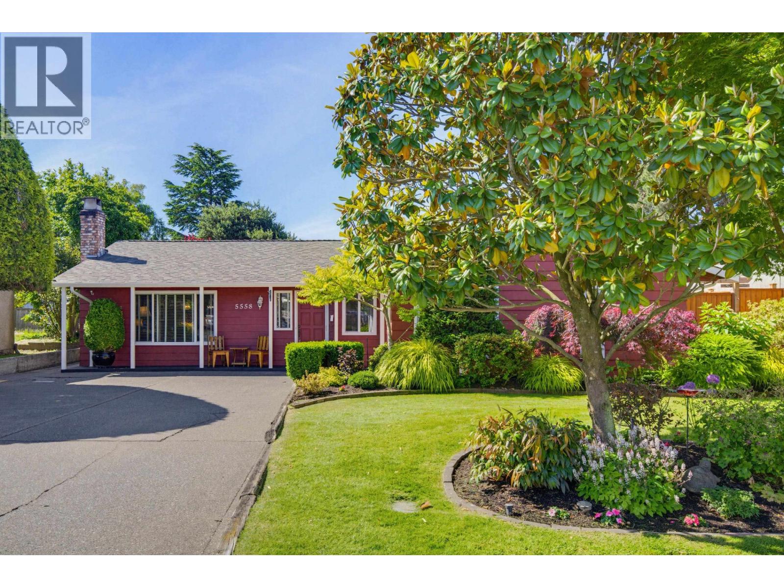 5558 49 Avenue, Delta, British Columbia  V4K 3N8 - Photo 2 - R3131306