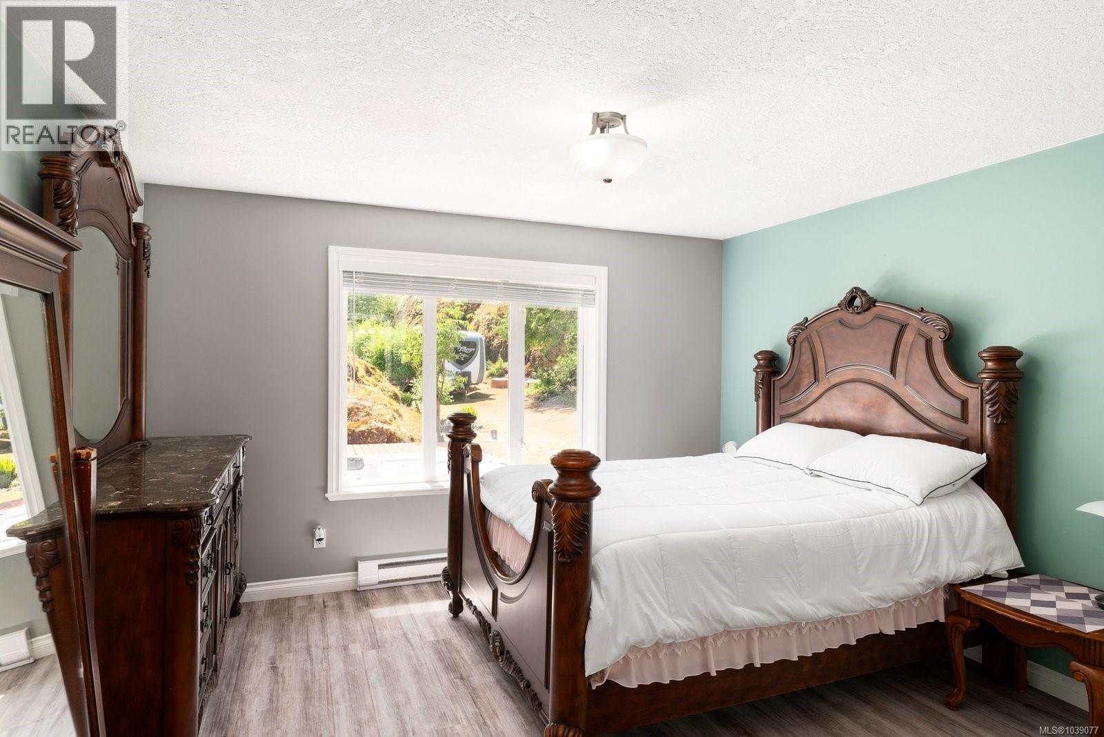 B 2730 Phillips Rd, Sooke, British Columbia  V9Z 0Y3 - Photo 16 - 1039077