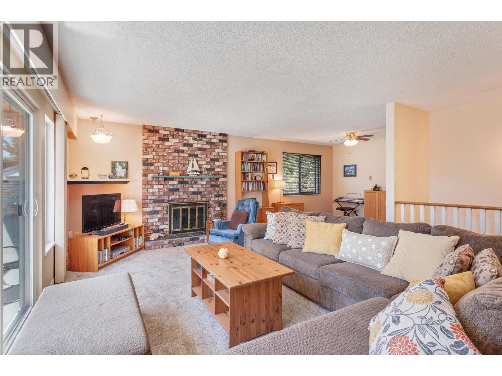 11231 Clipper Court, Richmond, British Columbia  V7E 4M3 - Photo 4 - R3131393