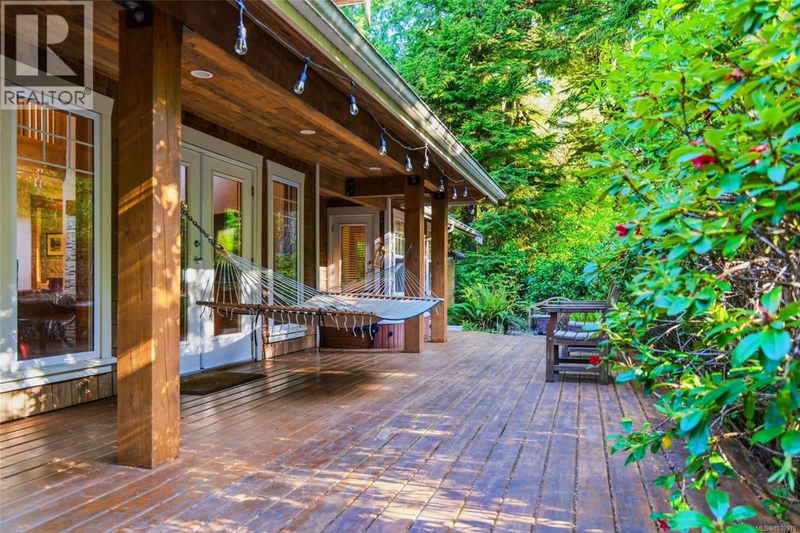 1177 Lynn Rd, Tofino, British Columbia V0R 2Z0 - Photo 11 - 1038970