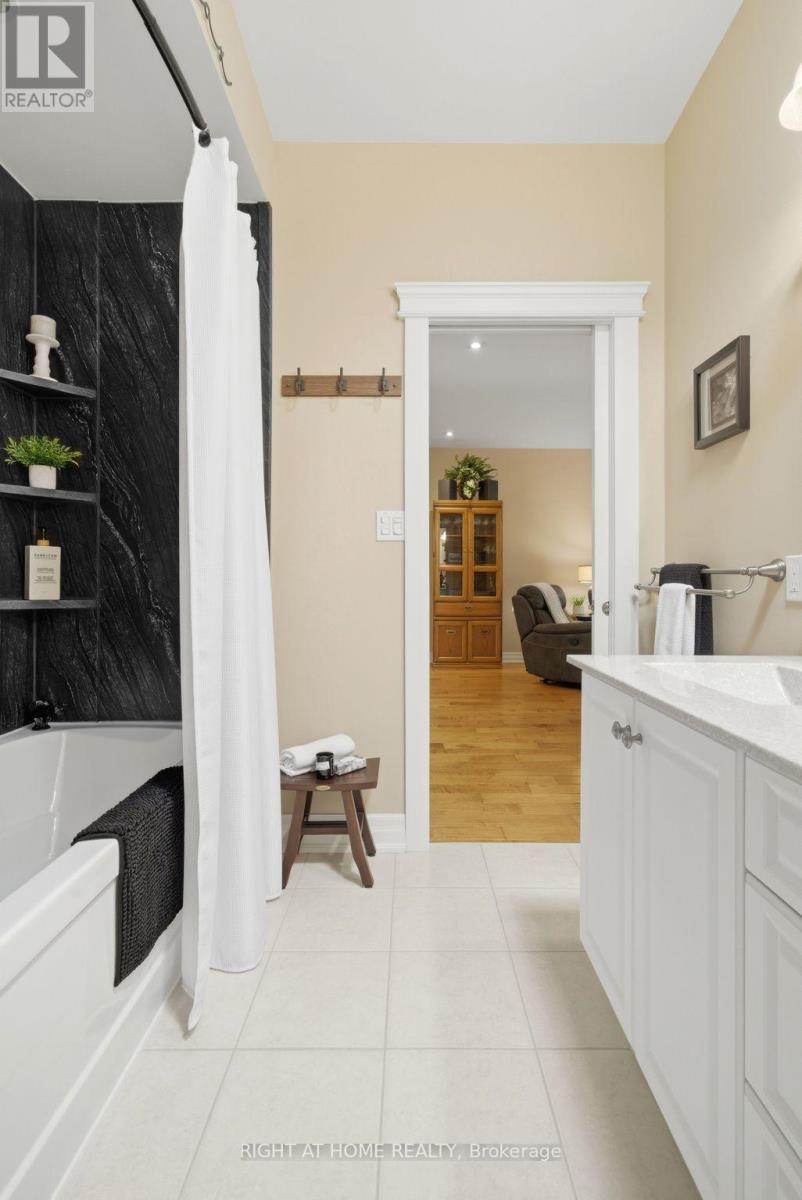 31 Manorwood Drive, West Lincoln, Ontario  L0R 2A0 - Photo 25 - X13231672