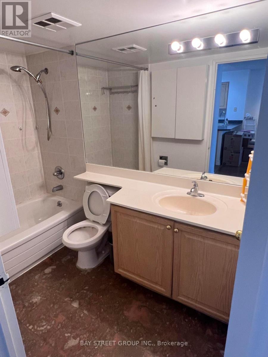 707 - 750 Bay Street, Toronto, Ontario  M5G 1N6 - Photo 9 - C13108174