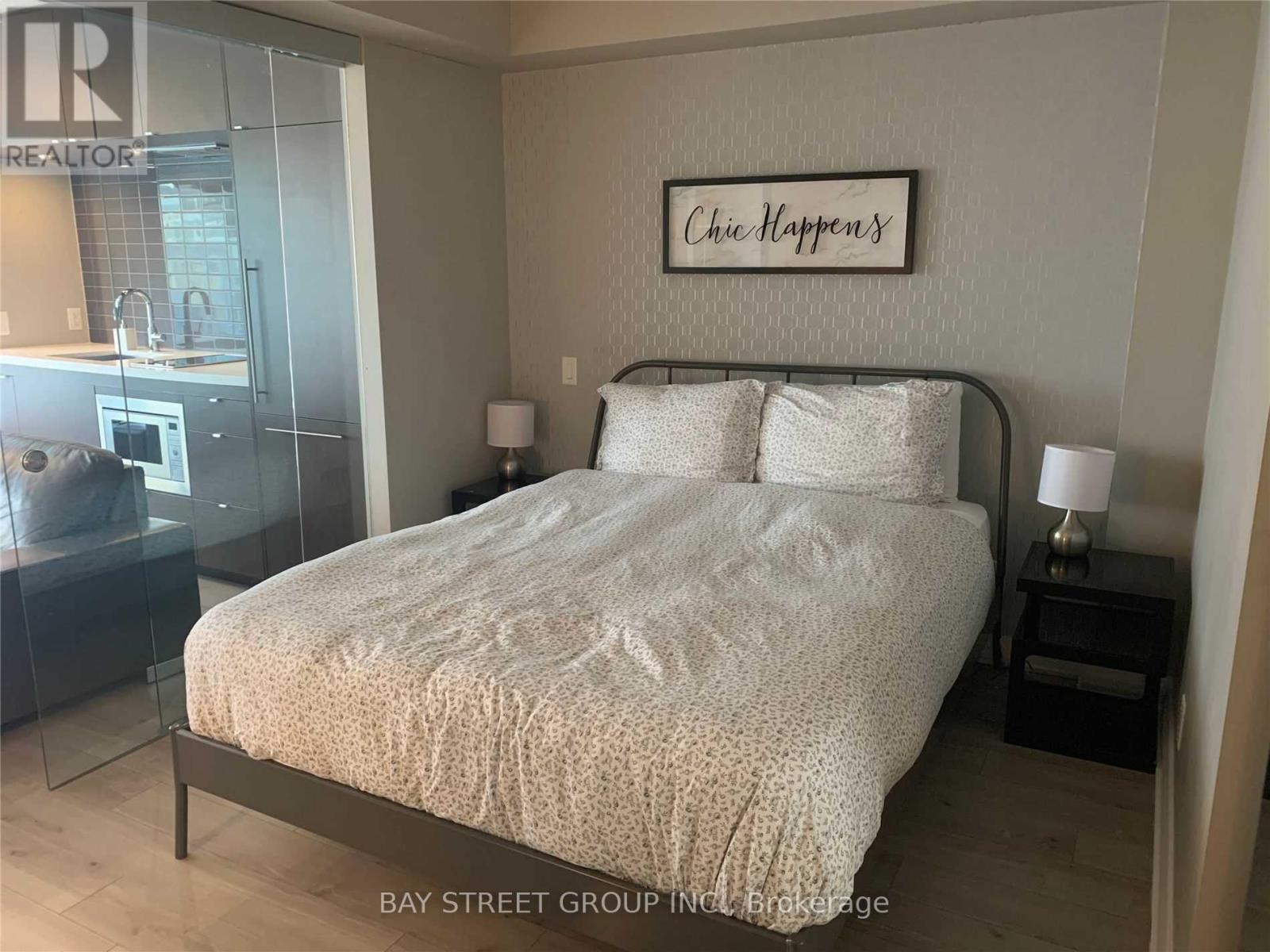 1709 - 155 Yorkville Avenue, Toronto, Ontario  M5R 1C4 - Photo 4 - C13125842