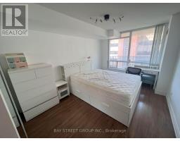 707 - 750 BAY STREET, Toronto, Ontario