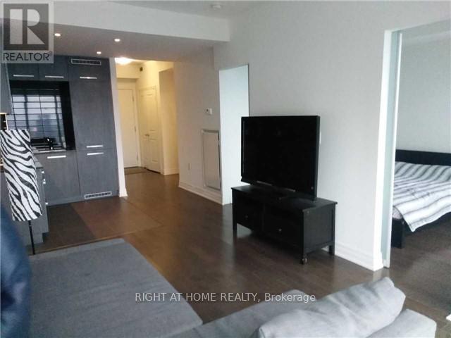4403 - 8 The Esplanade Street, Toronto, Ontario  M5E 0A6 - Photo 2 - C13223390