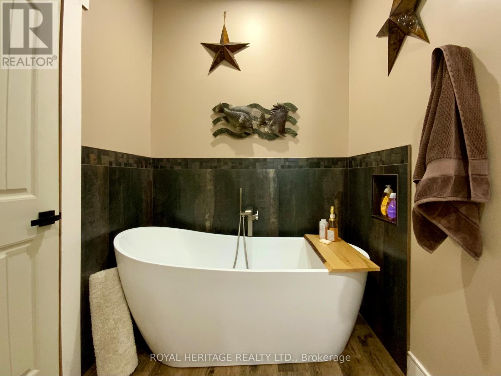 23 River Road, Kawartha Lakes, Ontario  K0M 1N0 - Photo 17 - X12988652