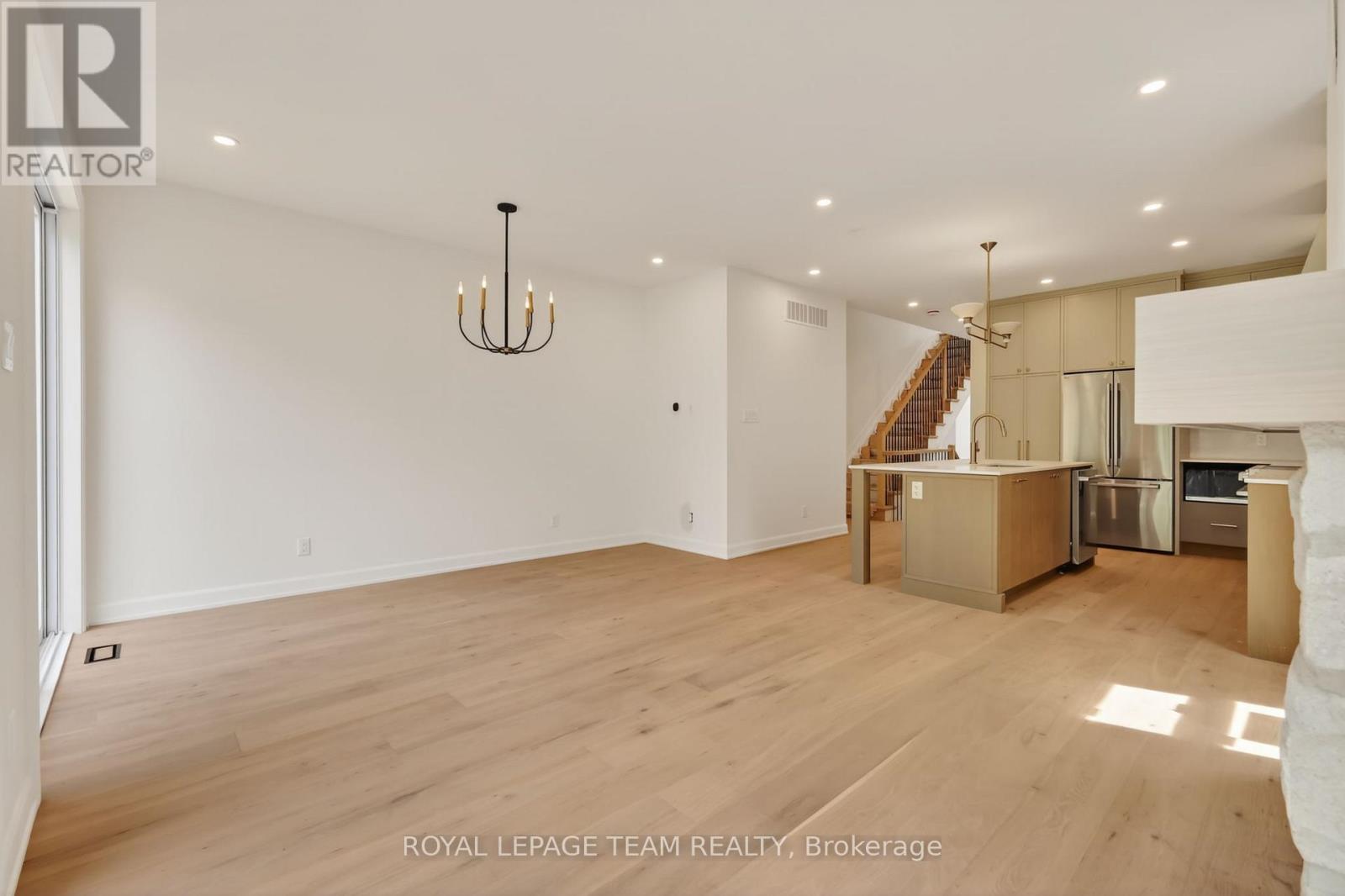 A - 608 Tweedsmuir Avenue, Ottawa, Ontario K1Z 5P3 - Photo 14 - X13148794