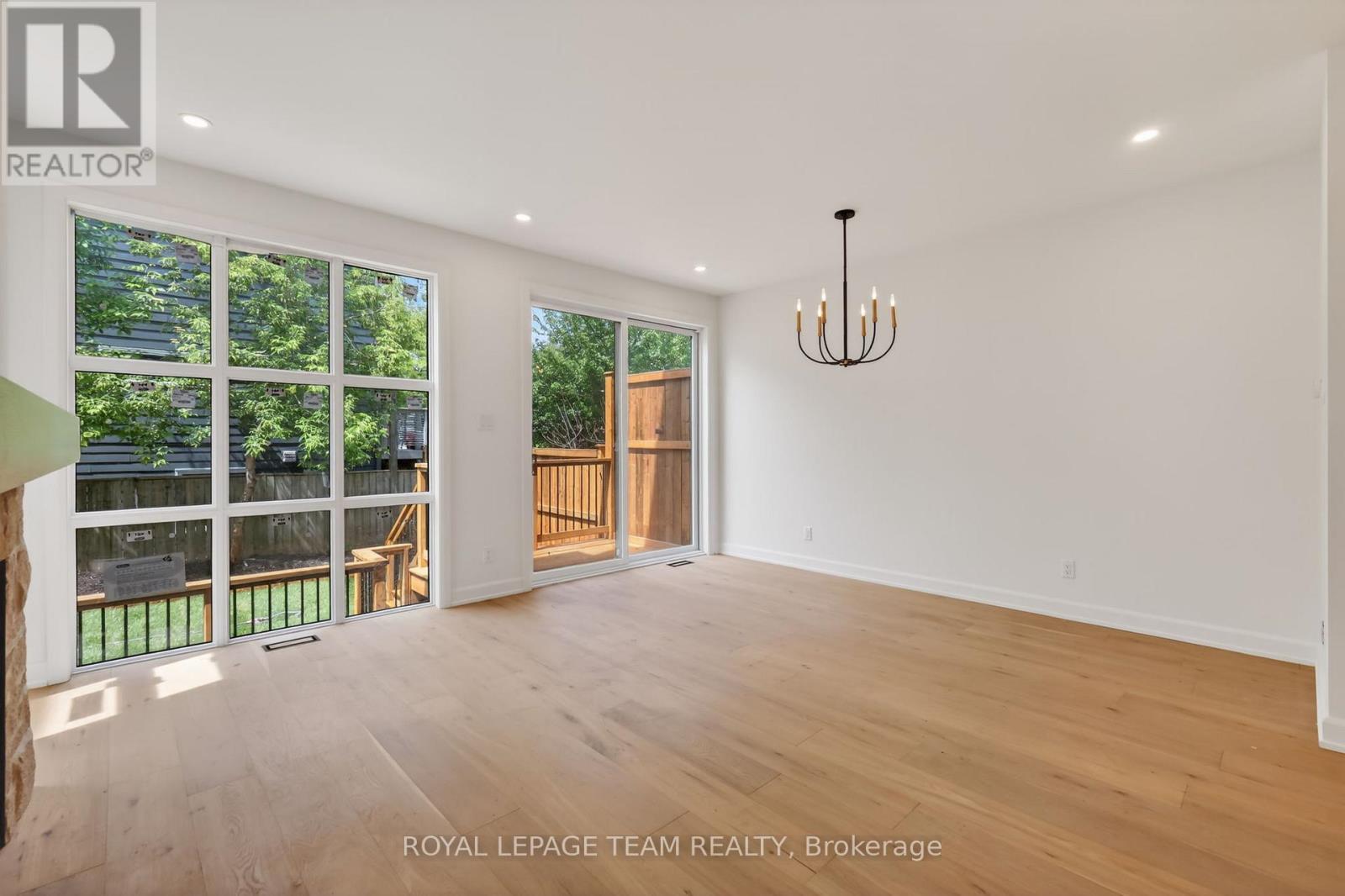 A - 608 Tweedsmuir Avenue, Ottawa, Ontario K1Z 5P3 - Photo 10 - X13148794