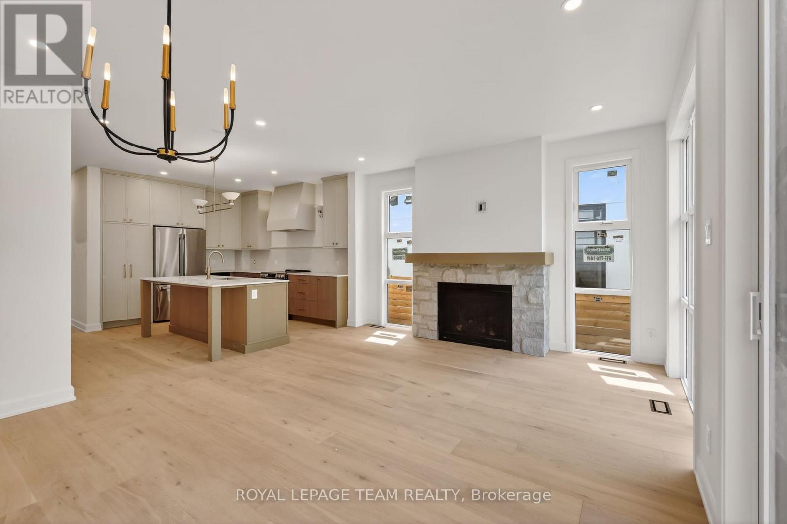 A - 608 Tweedsmuir Avenue, Ottawa, Ontario K1Z 5P3 - Photo 13 - X13148794