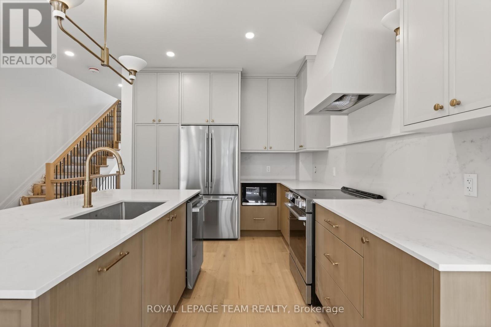 A - 608 Tweedsmuir Avenue, Ottawa, Ontario K1Z 5P3 - Photo 6 - X13148794