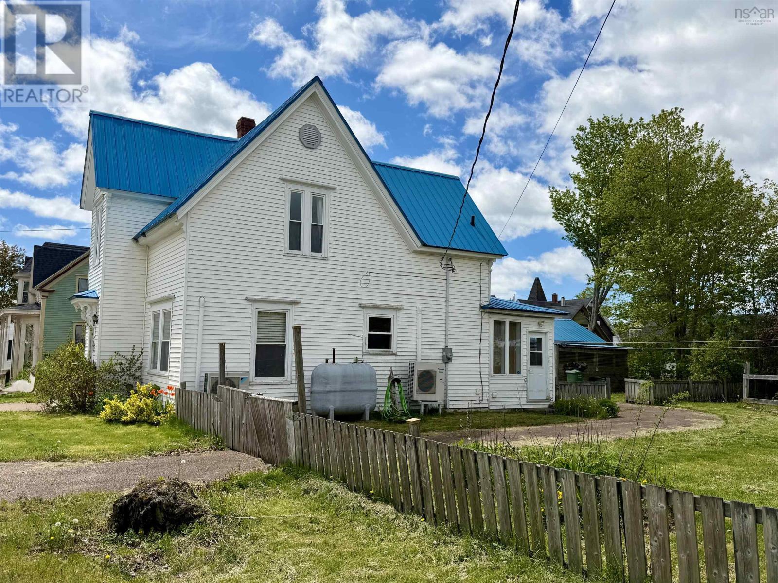 31 Chapel Street, Parrsboro, Nova Scotia  B0M 1S0 - Photo 8 - 202605818