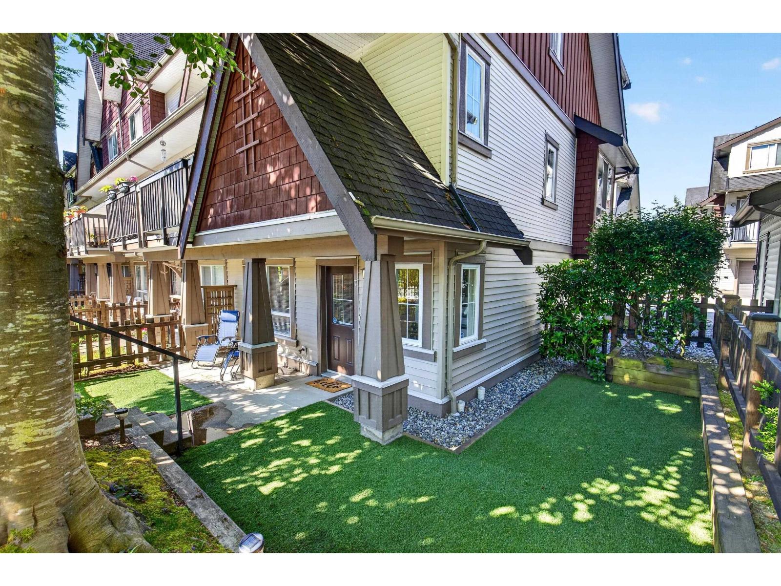 7 7155 189 Street, Surrey, British Columbia  V4N 5S8 - Photo 2 - R3128020