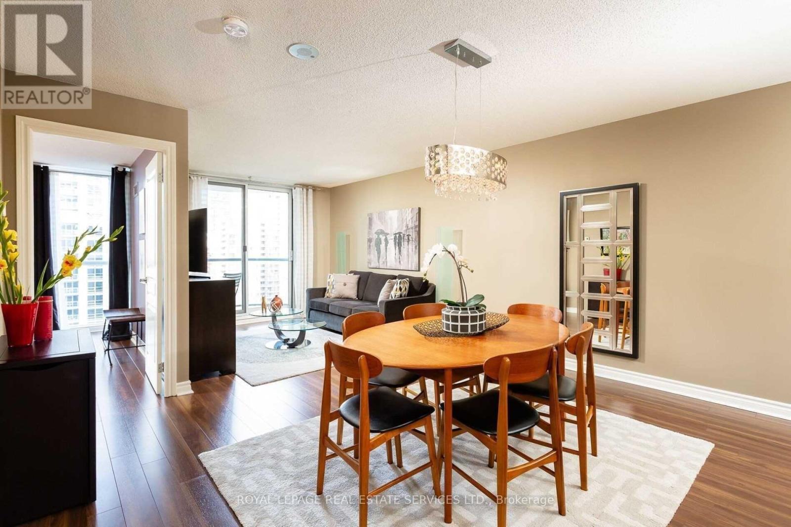 1801 - 801 Bay Street, Toronto, Ontario  M5S 1Y9 - Photo 10 - C13235236
