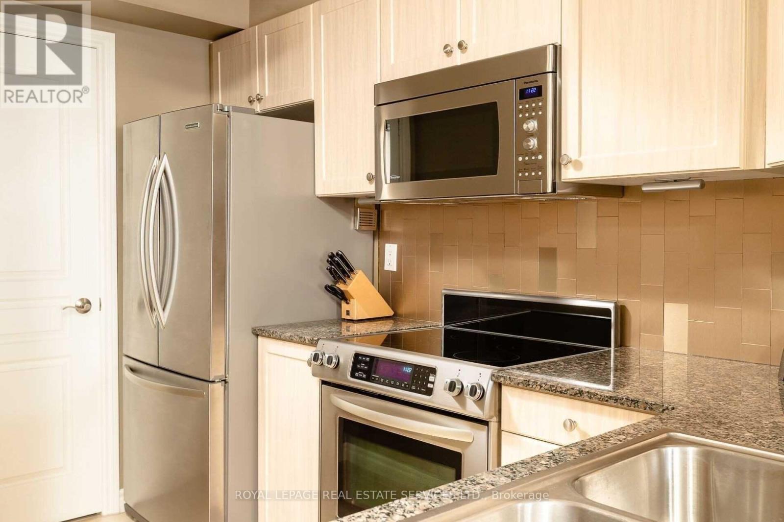 1801 - 801 Bay Street, Toronto, Ontario  M5S 1Y9 - Photo 5 - C13235236