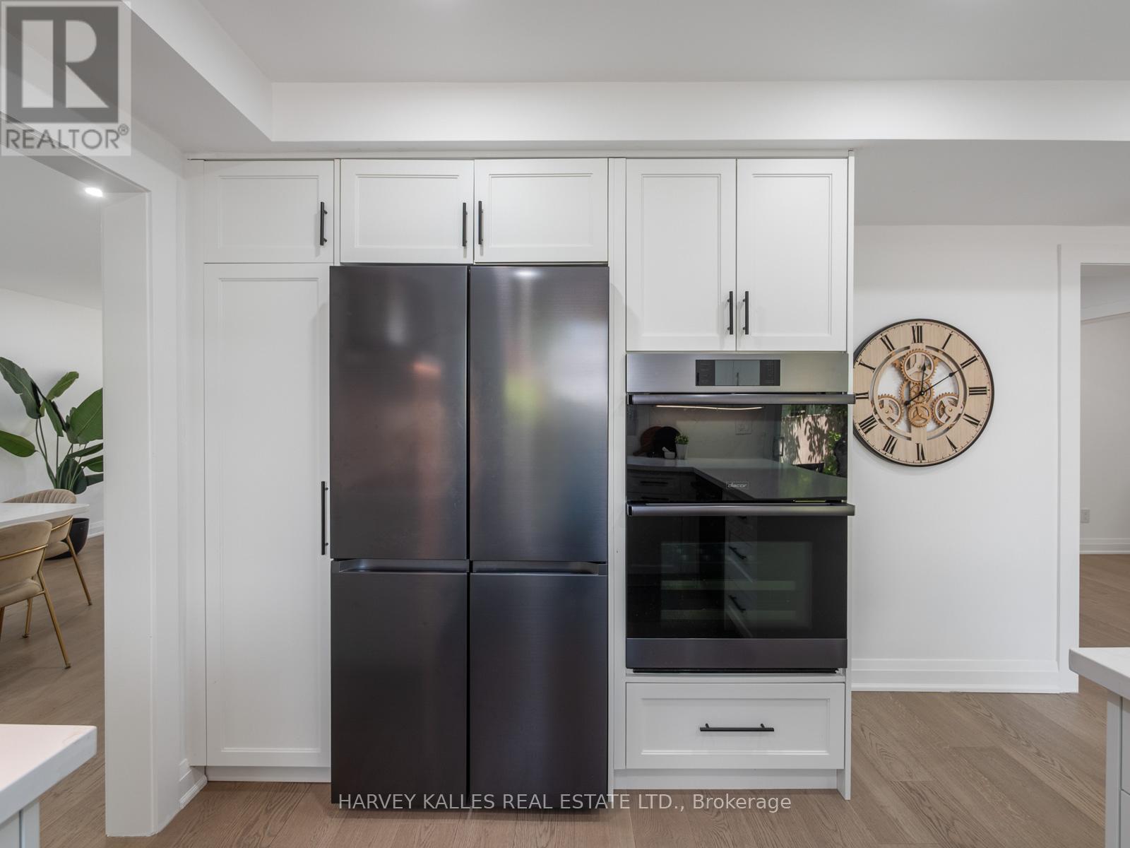 8 Caravan Drive, Toronto, Ontario  M3B 1N1 - Photo 17 - C13235280