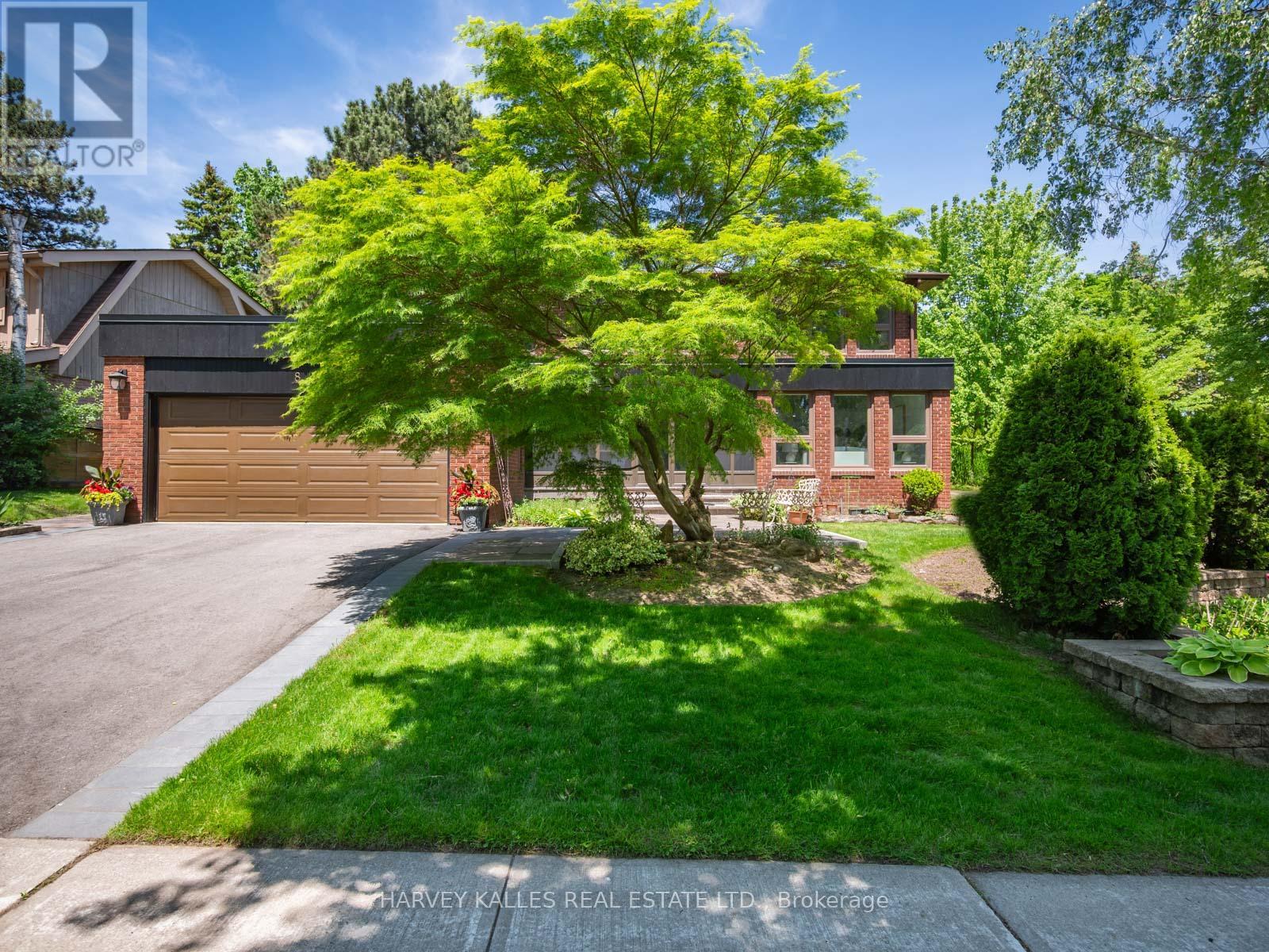 8 Caravan Drive, Toronto, Ontario  M3B 1N1 - Photo 2 - C13235280