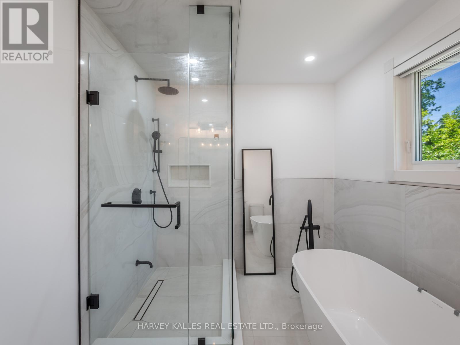 8 Caravan Drive, Toronto, Ontario  M3B 1N1 - Photo 36 - C13235280