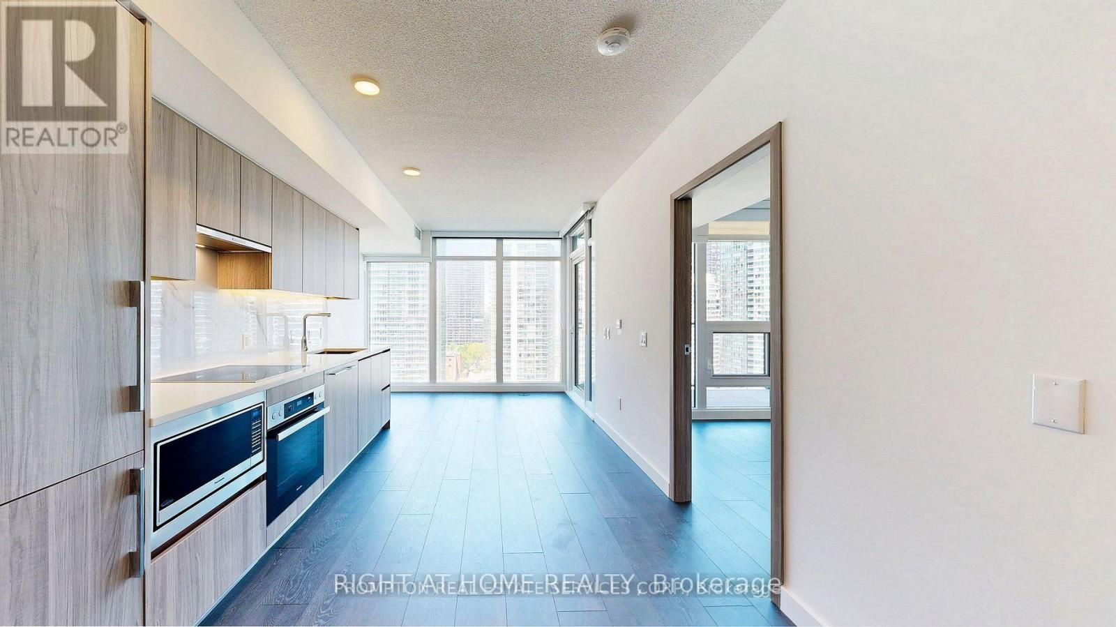2815 - 1 Concord Cityplace Way, Toronto, Ontario  M5V 0X3 - Photo 15 - C13235362