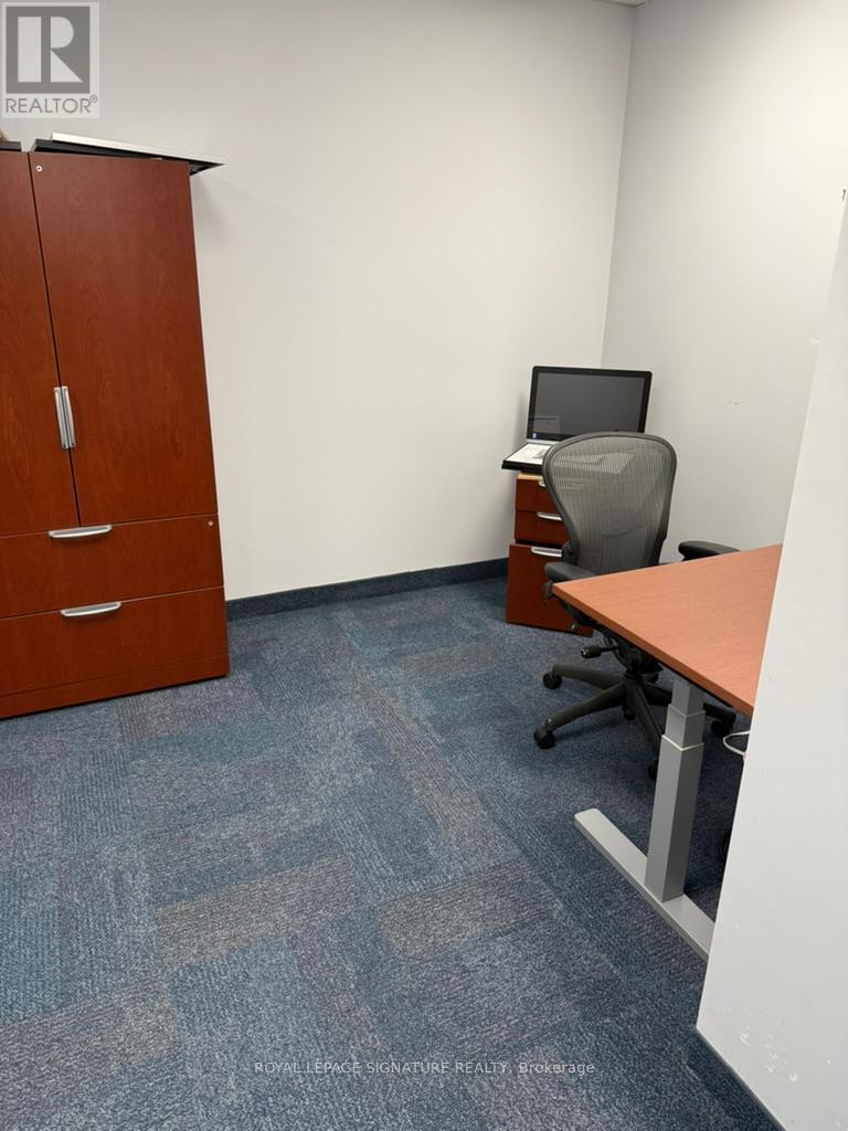 1001 - 20 Eglinton Avenue W, Toronto, Ontario  M4R 1K8 - Photo 5 - C13235404