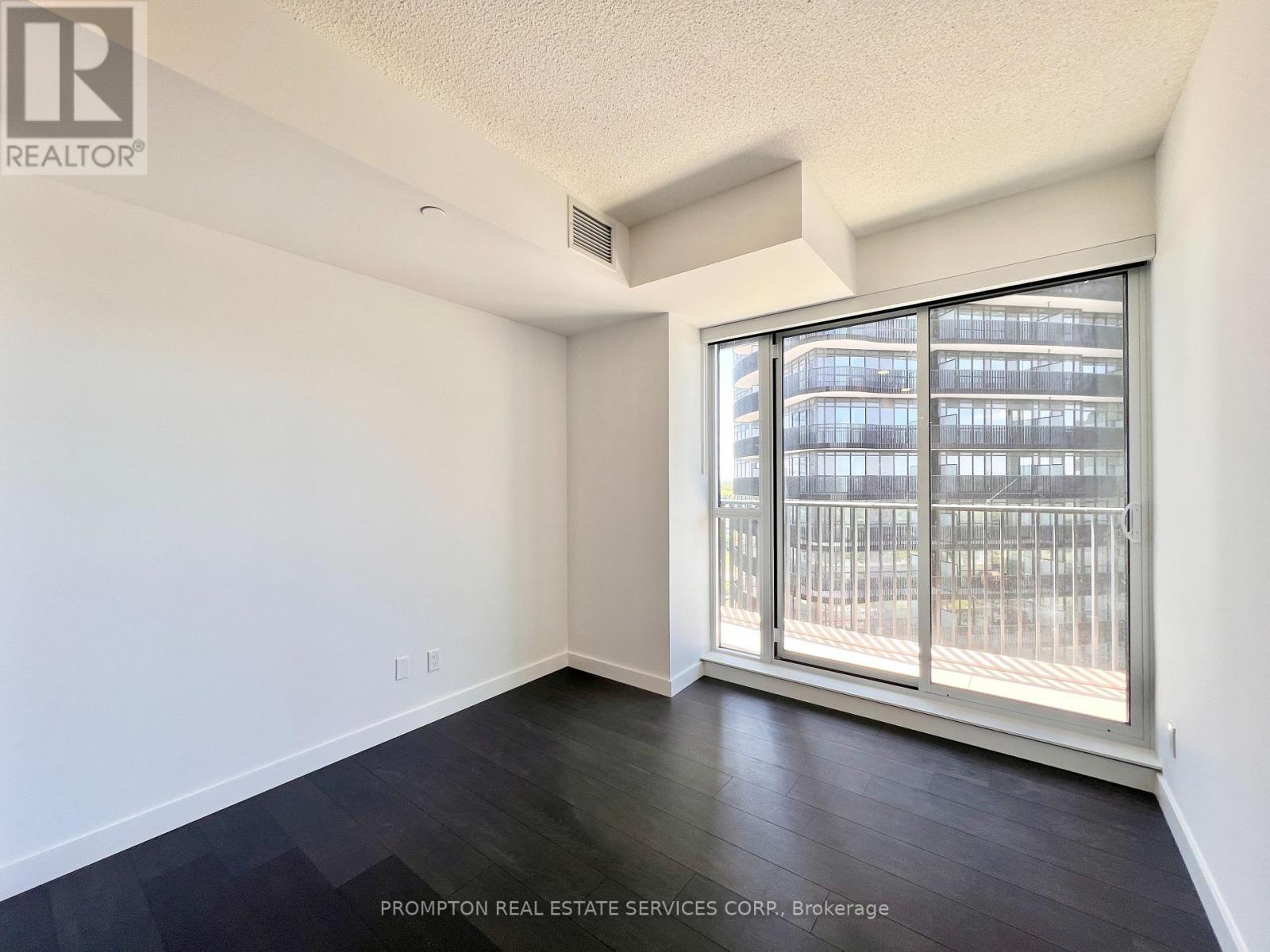 2005 - 68 Esther Shiner Boulevard, Toronto, Ontario  M2K 0J6 - Photo 4 - C13235412