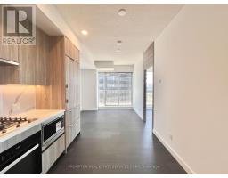2005 - 68 ESTHER SHINER BOULEVARD, Toronto, Ontario