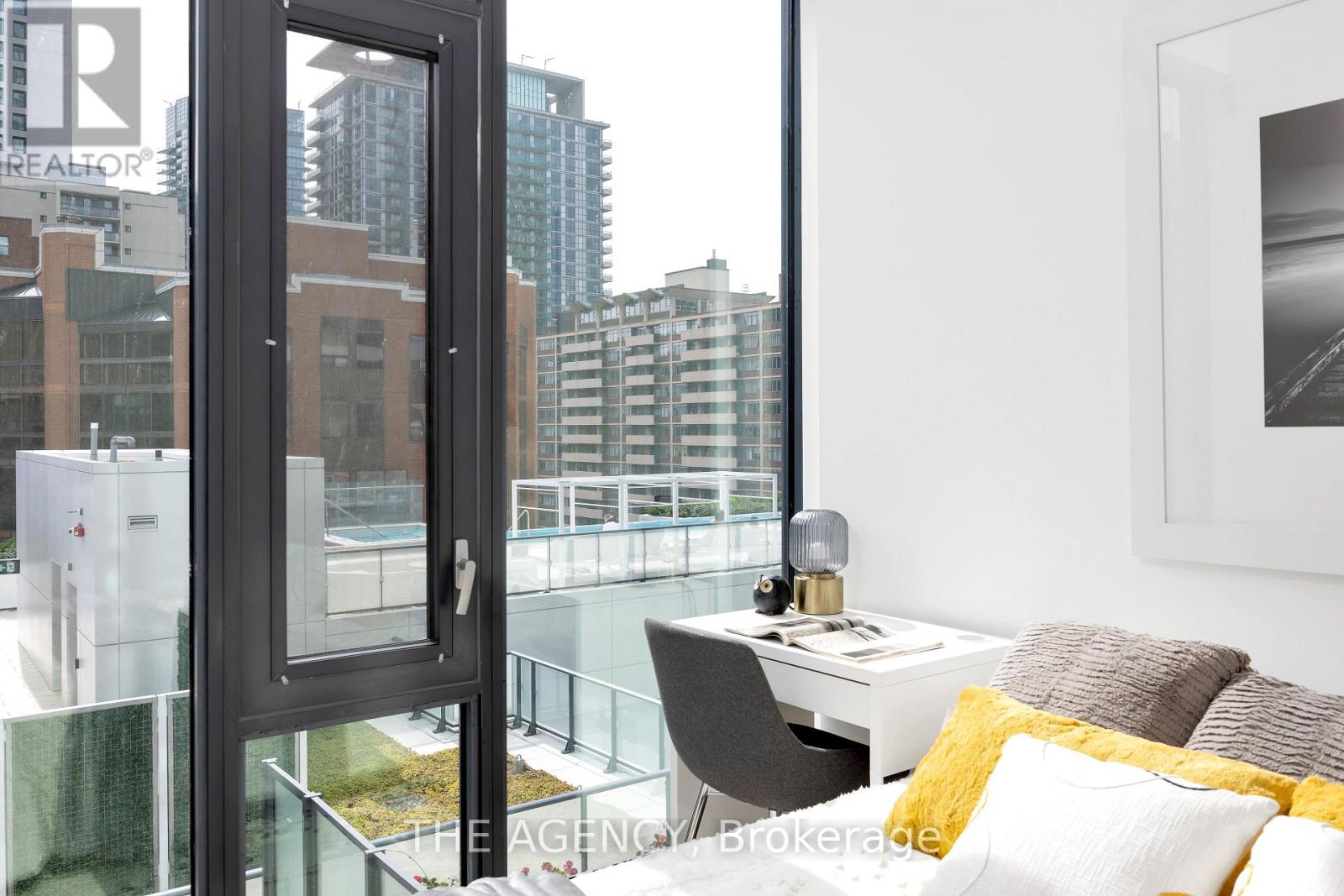 804 - 161 Roehampton Avenue, Toronto, Ontario  M4P 0C8 - Photo 5 - C13235518