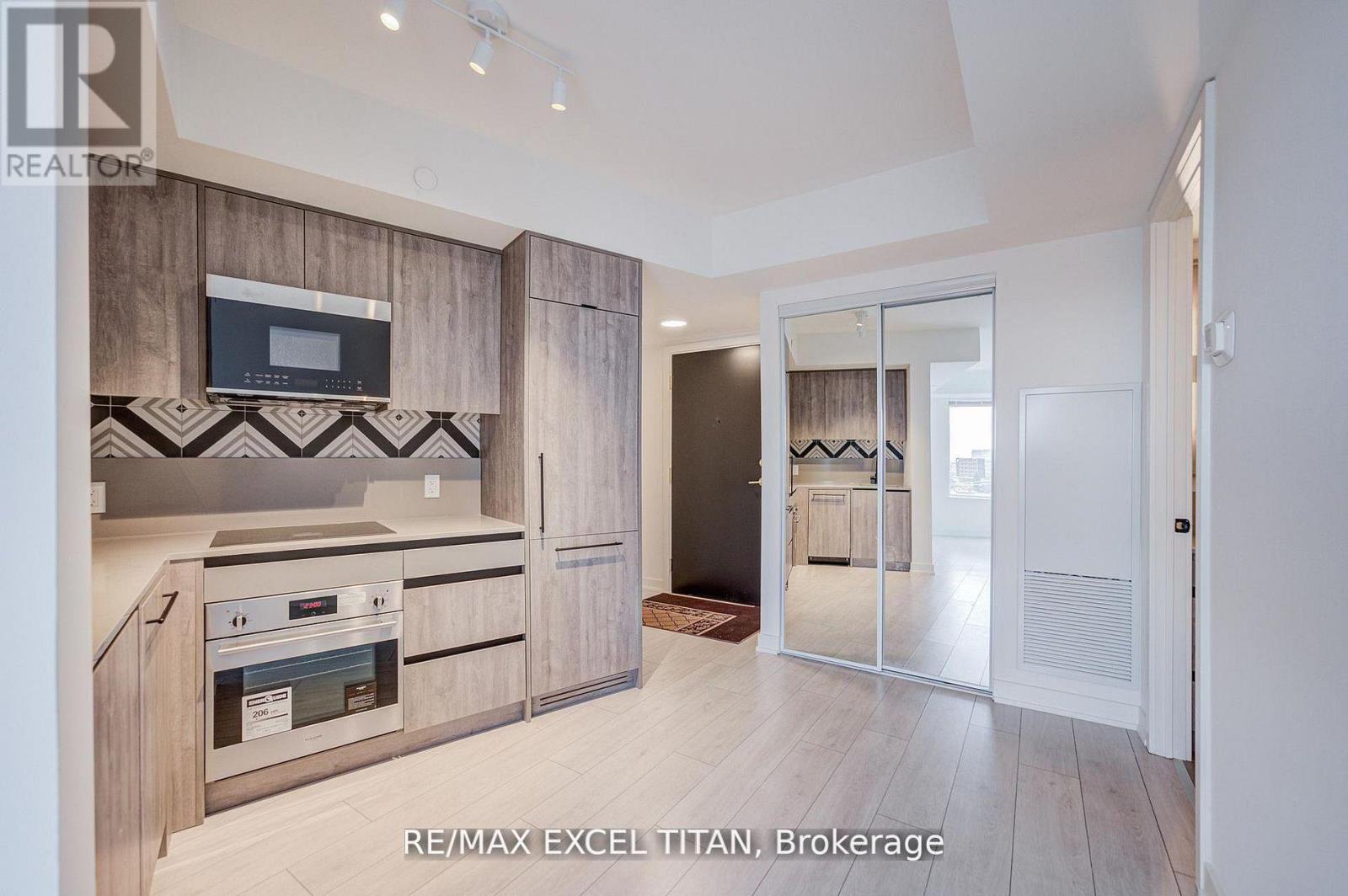 503 - 5 Lakeview Avenue, Toronto, Ontario  M6J 0H3 - Photo 11 - C13235528