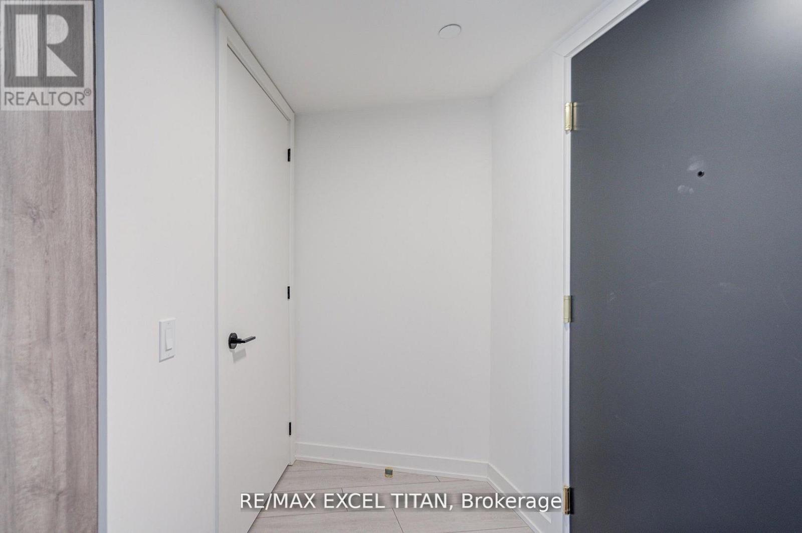 503 - 5 Lakeview Avenue, Toronto, Ontario  M6J 0H3 - Photo 5 - C13235528
