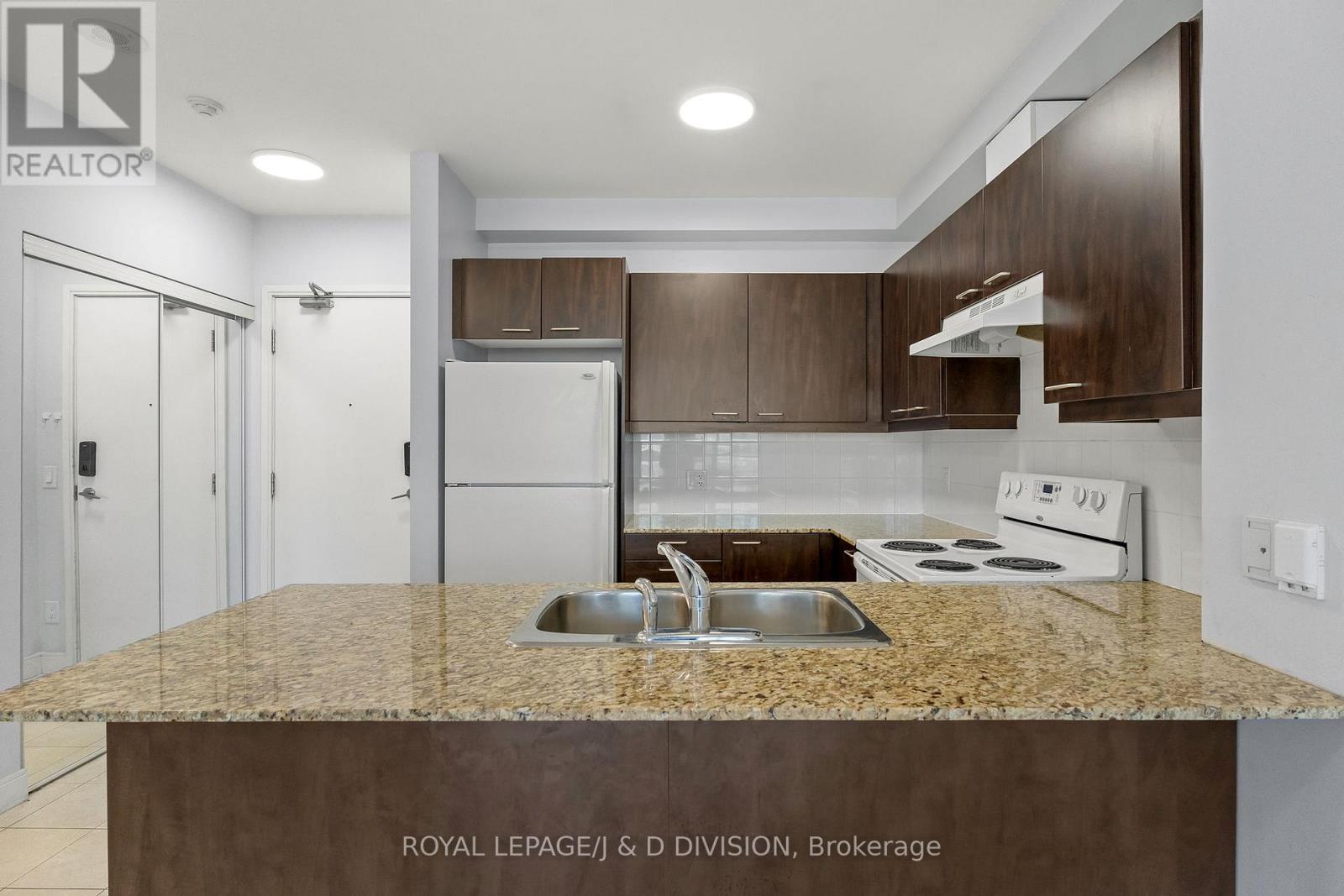 805 - 220 Redpath Avenue, Toronto, Ontario  M4P 0A4 - Photo 7 - C13235554