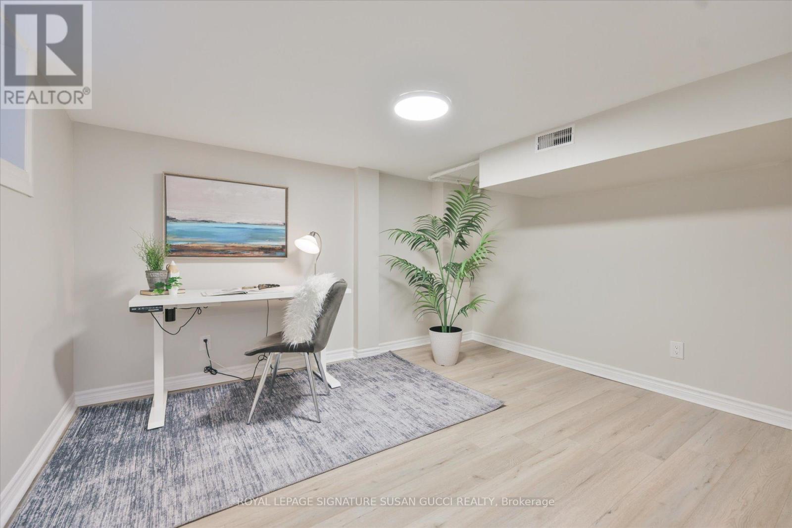 107 Barker Avenue, Toronto, Ontario  M4C 2N8 - Photo 17 - E13235244
