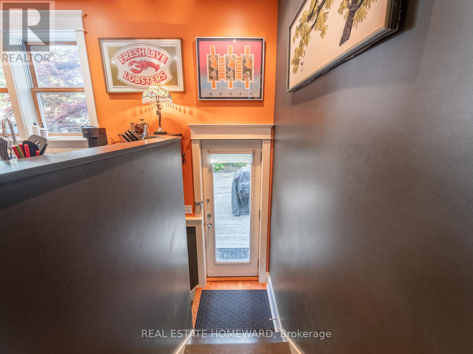 228 Bingham Avenue, Toronto, Ontario  M4E 3R5 - Photo 18 - E13235340
