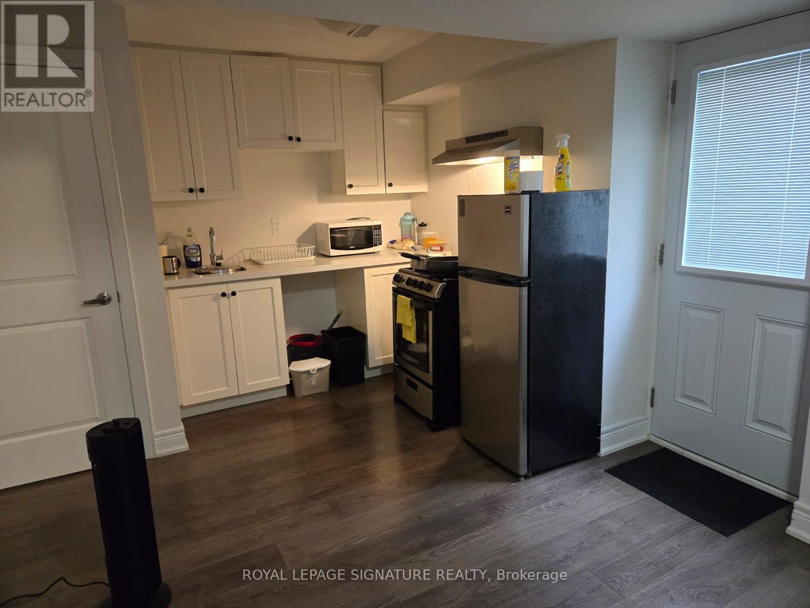 Lower - 1028 Pelican Trail, Pickering, Ontario  L1X 0G7 - Photo 2 - E13235530