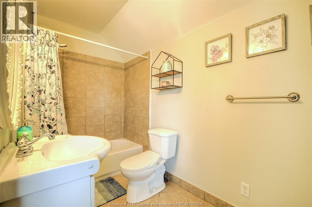 74 Munger, Harrow, Ontario  N0R 1G0 - Photo 41 - 26013025