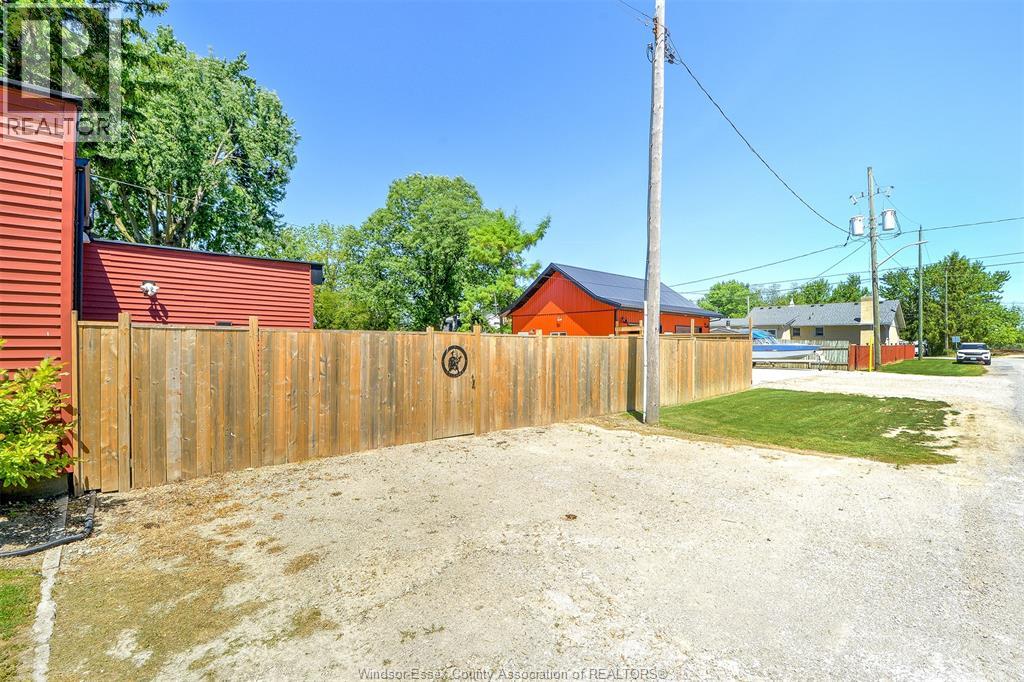 74 Munger, Harrow, Ontario  N0R 1G0 - Photo 6 - 26013025