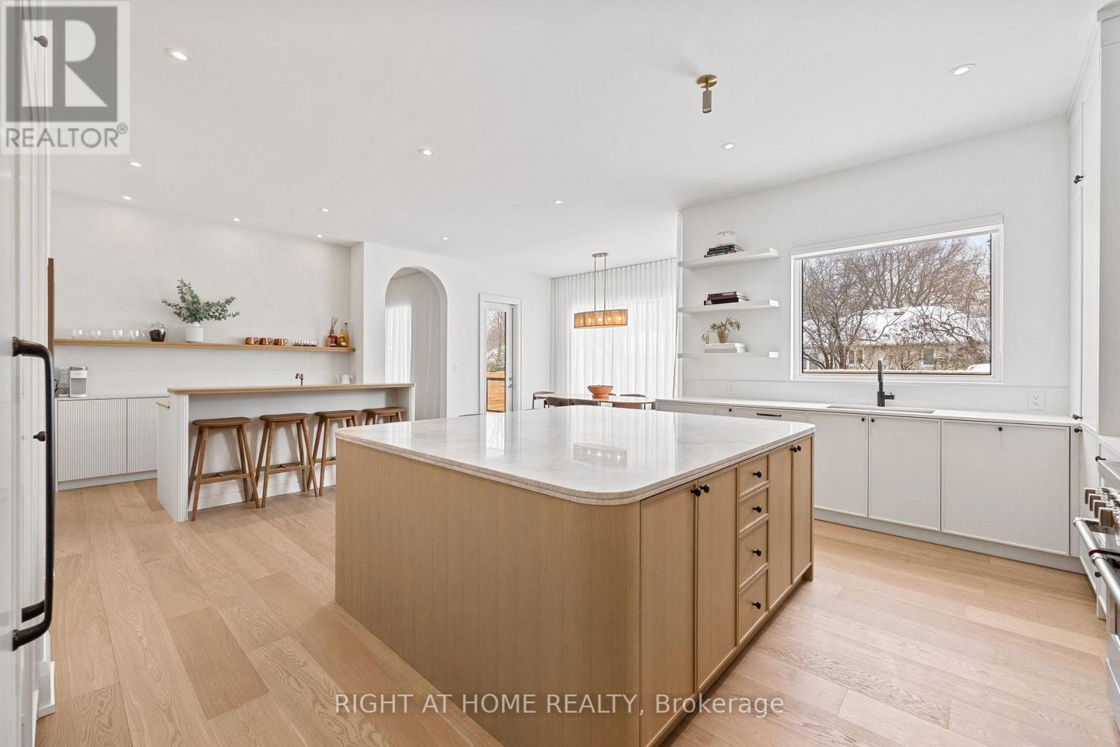 59 Verwood Avenue, Toronto, Ontario  M3H 2K8 - Photo 10 - C13235200